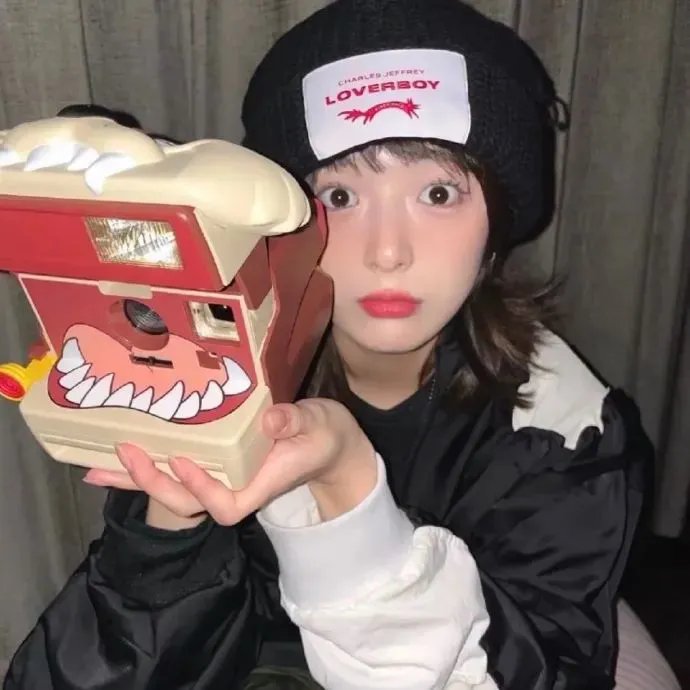 江总撒娇卖萌求上位